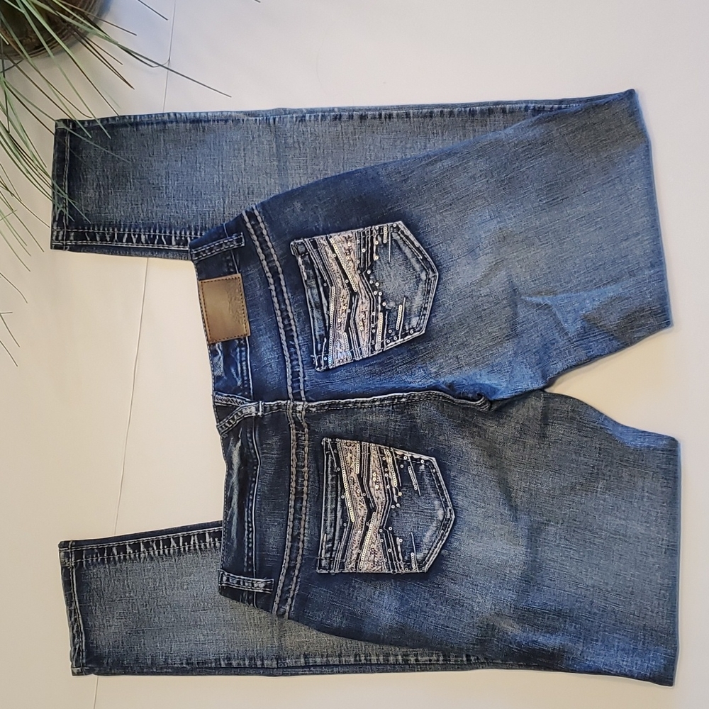 Maurices Women's Dark Wash Faded 5 Pocket Low Rise Skinny Jeans